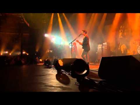 Arctic Monkeys - Old Yellow Bricks [Live iTunes Festival 2013] HD